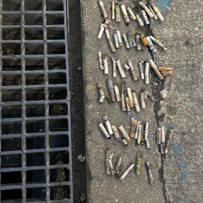 서울종로구.빗물받이.담배꽁초.직접청소
