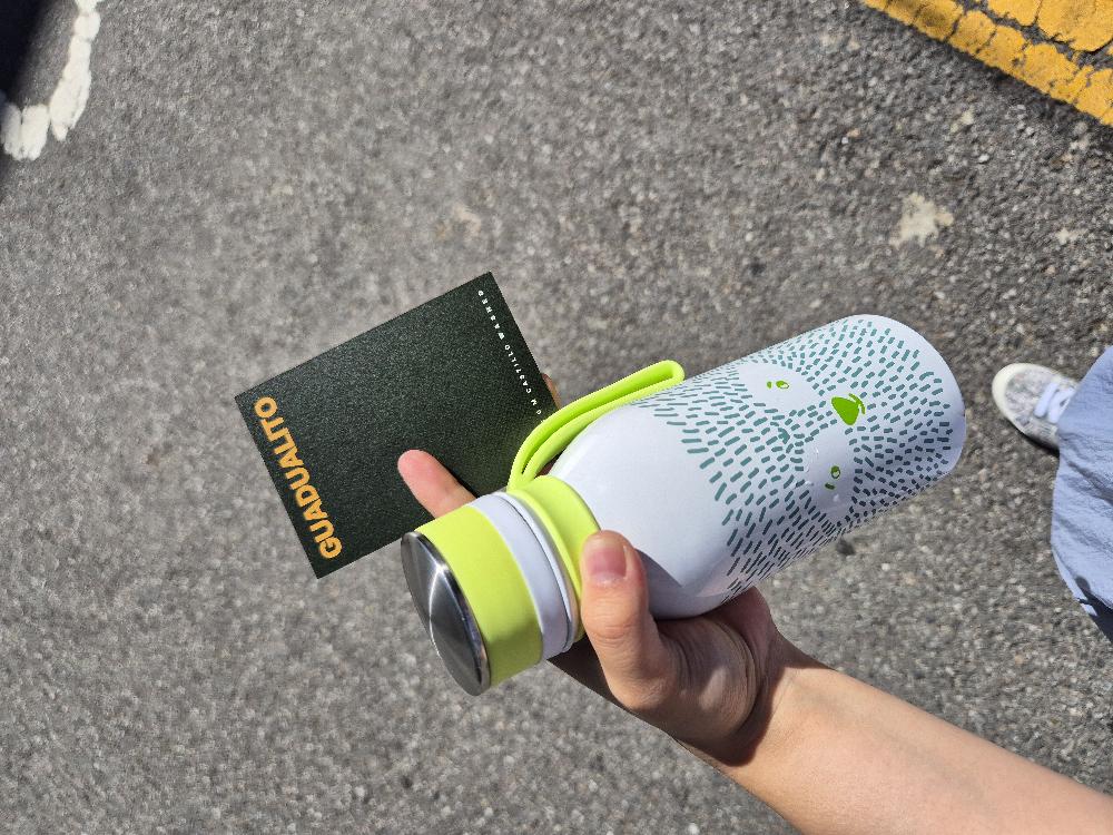 서울.사무실.근무.텀블러